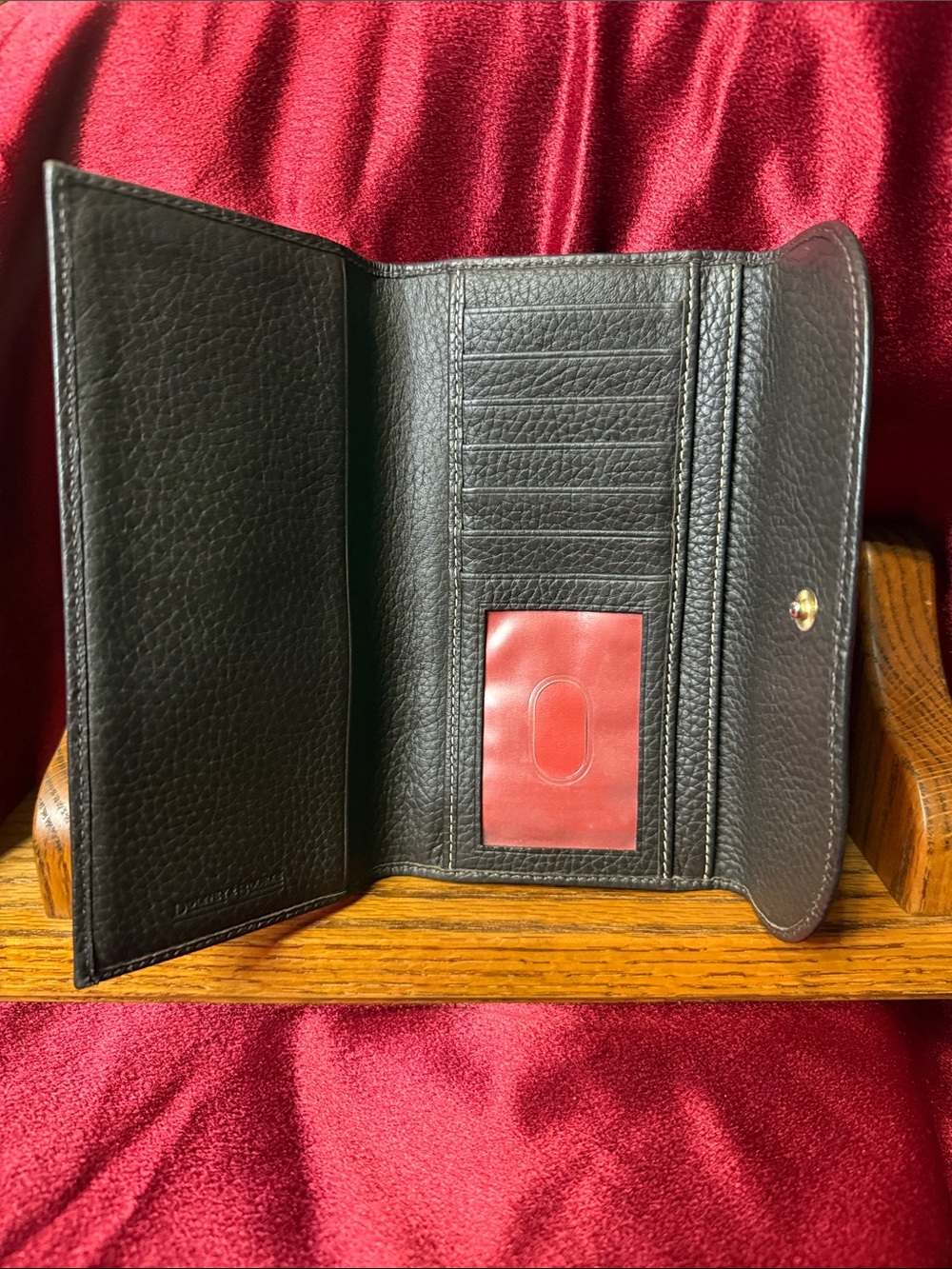 Dooney & Bourke wallet - Picture 6 of 8